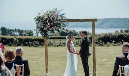 Perriswood Weddings