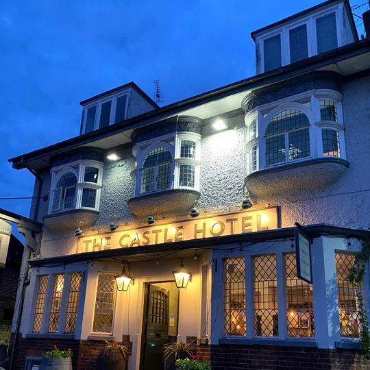 Castle Hotel