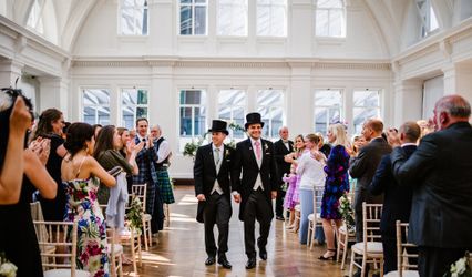 Honey and the Moon Photography