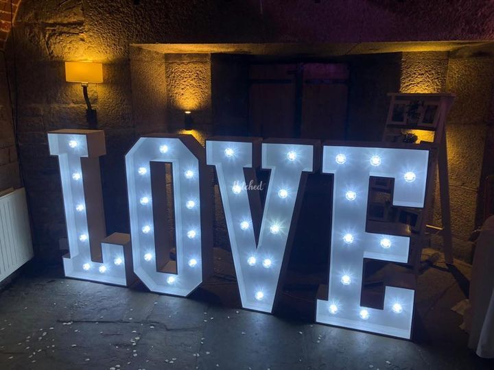 Picture Blast Photo Booth Hire