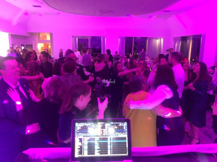 DJ Dave B in East London Wedding Music and DJs hitched