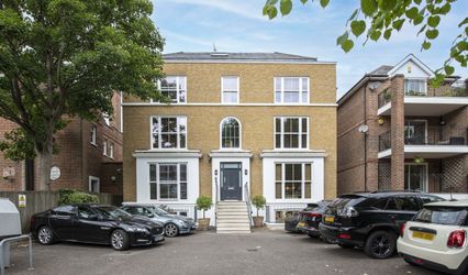 Phoenix Luxury Stays Putney