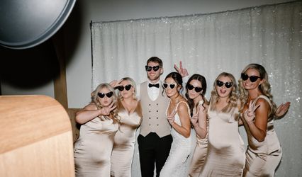 Pineapple Photo Booths