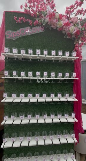 LuxeAmore Champagne / Mocktail Walls