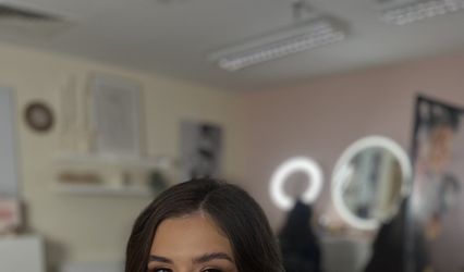 Makeup artistry by Remia