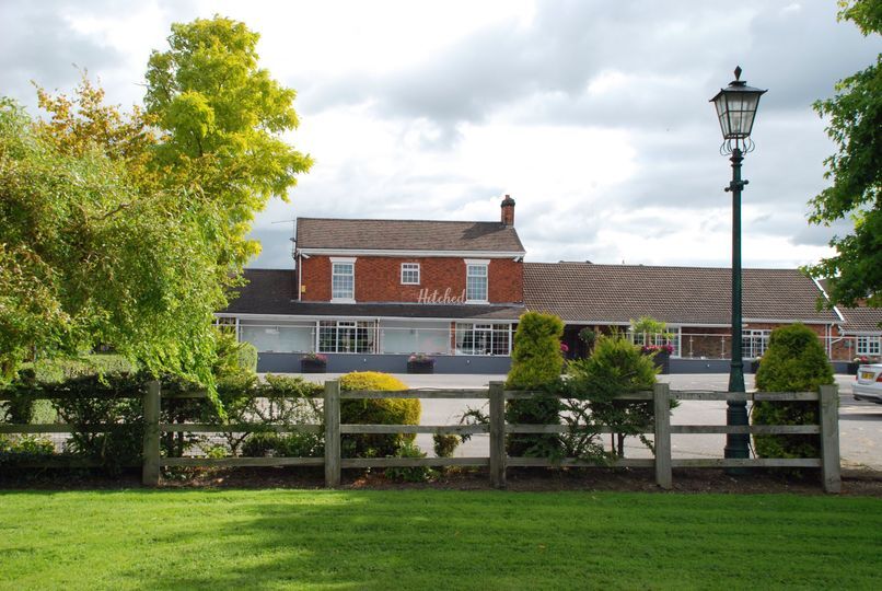 Hunters Lodge Hotel Wedding Venue Crewe, Cheshire hitched.co.uk