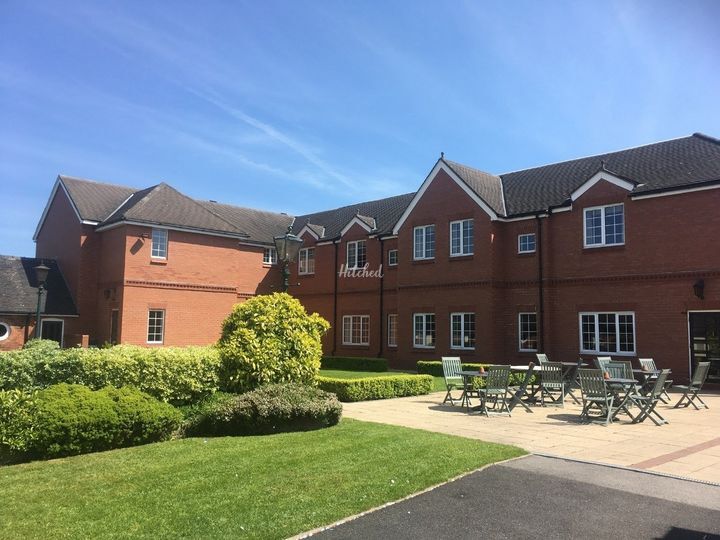 Hunters Lodge Hotel Wedding Venue Crewe, Cheshire hitched.co.uk