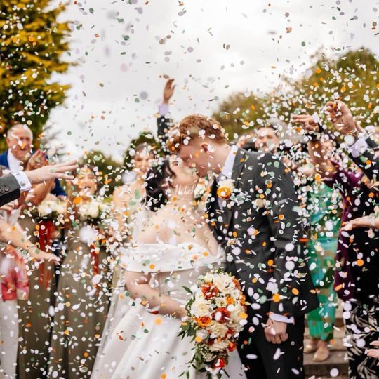 Wedfetti Confetti & Signage