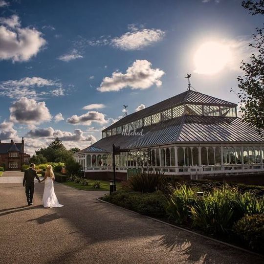 Isla Gladstone Conservatory