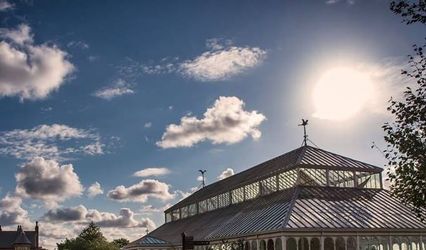Isla Gladstone Conservatory