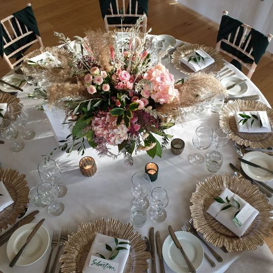 Hiden Floral Design