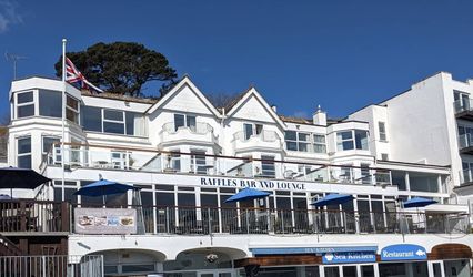 Hannafore Point Hotel