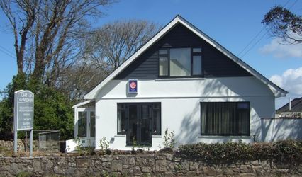 Chy-An-Albany Hotel