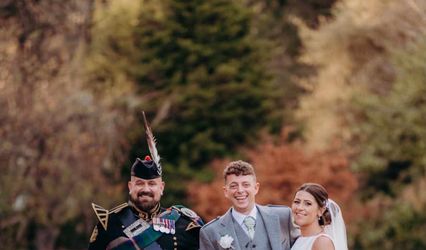 Bagpiper Jason Faulkner