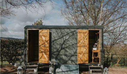 Nomadic Washrooms - Luxury Toilets and Showers
