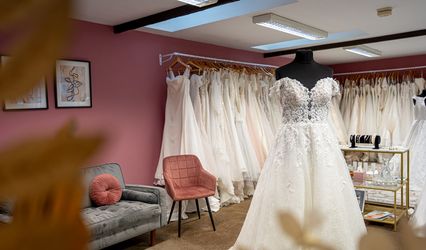 Bridal Reloved Gloucester