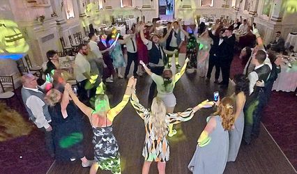 Centre Stage Discos & karaoke