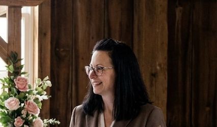 Lesley Ann - Celebrant