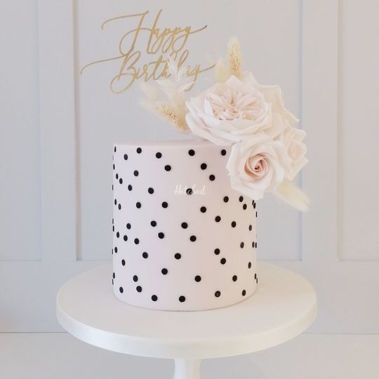 Pretty Fancy Cakes and Confections