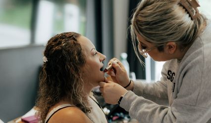 Daisy Evans Makeup Artist