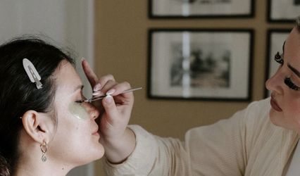Daisy Evans Makeup Artist