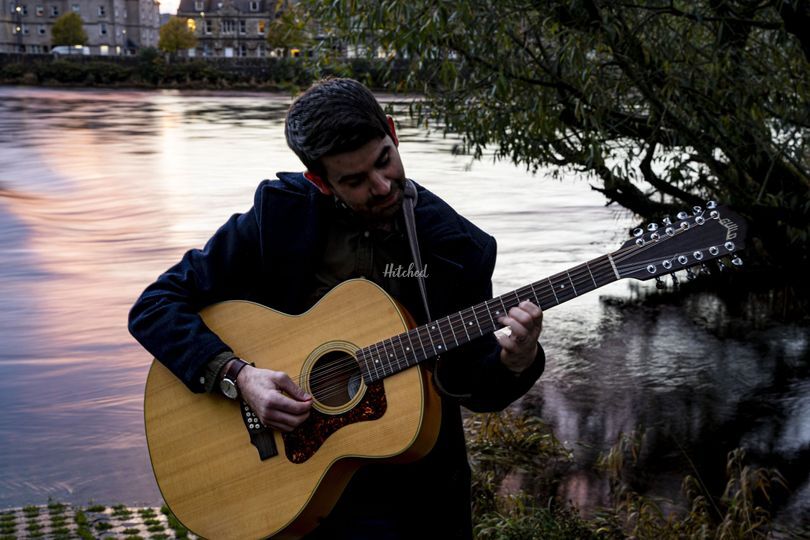 Adam Fortune: Acoustic guitarist and singer
