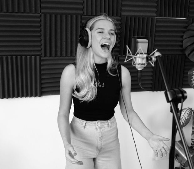 Sophie Louise Vocalist
