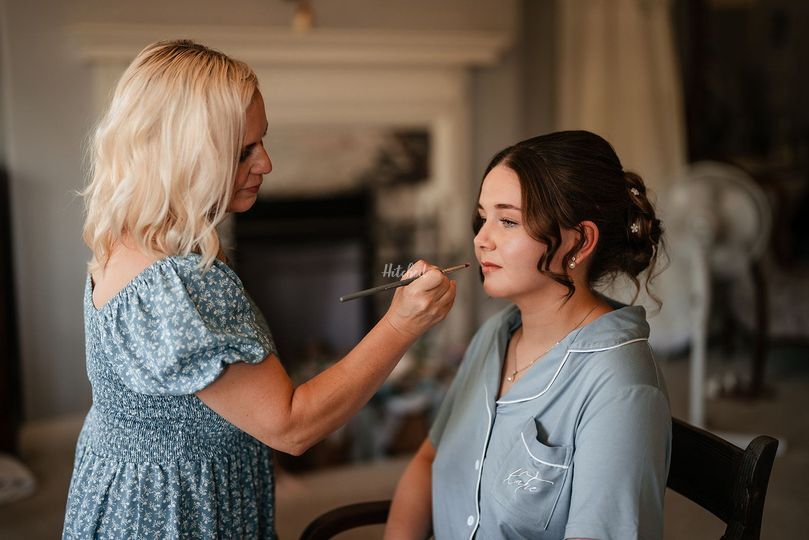 Indulge Beauty & Make up