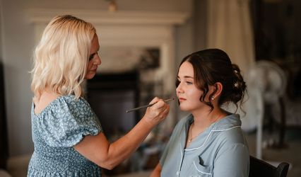 Indulge Beauty & Make up