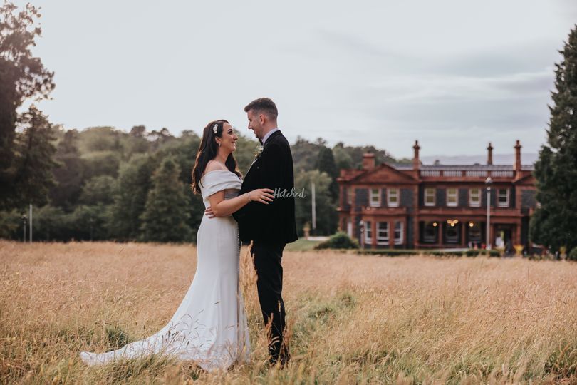 Cultra Manor