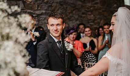 Yvonne Hannah Celebrant