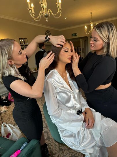 222 Luxury Hair and Makeup