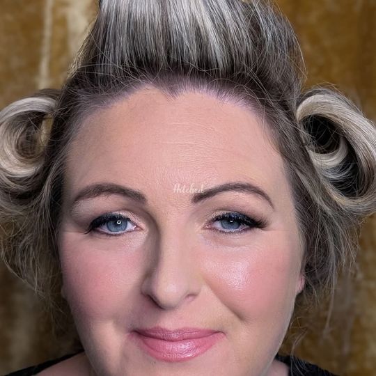 Ceri Bruinsma MUA
