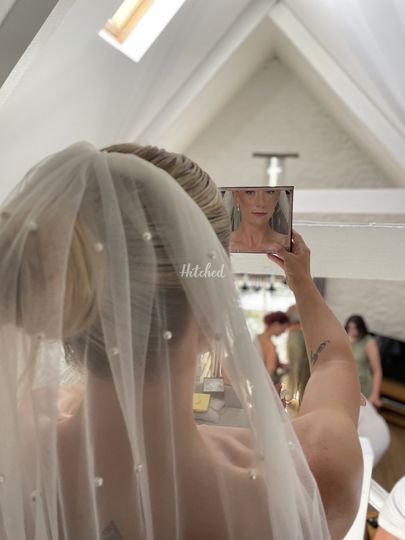 Hannah Gusterson freelance hairstylist