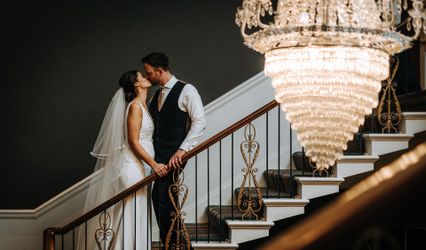 Side By Side Weddings – Photography & Video