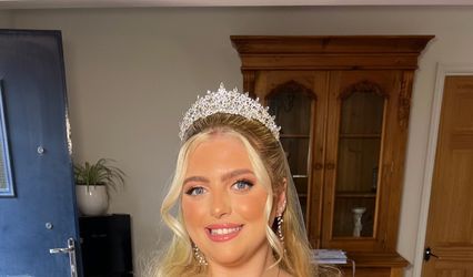 Gemma Hemmings MUA