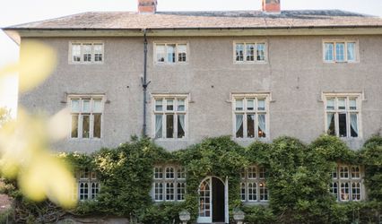 Woodborough Hall