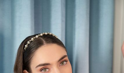 Lara James Make Up