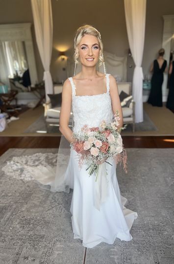 Arianna bowler make up artist