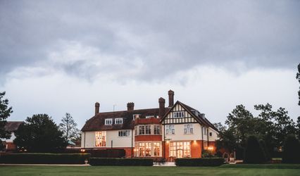 Greenwoods Hotel Spa & Retreat