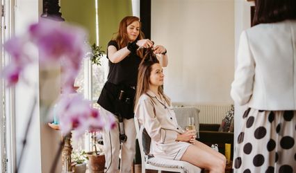 Kat Sykes Hair & Makeup