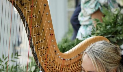 Wedding Harpist Thea
