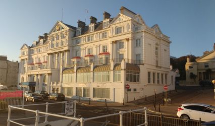 Royal Victoria Hotel