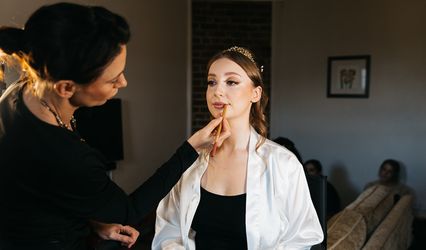 Lynsay Adele Bridal