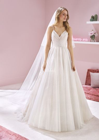 bella bridal shop
