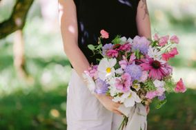 Tangled Thistle Floral Design