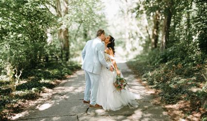 Indy and Grace Photography
