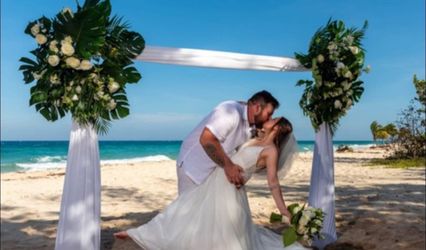 Annette Webb Travel Expert Beach Life Direct Travel