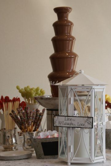 Dip-Dip - Chocolate Fountain in Surrey - Wedding Cakes | hitched.co.uk