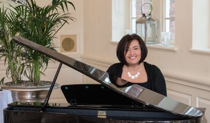 PianoDaisy - Professional Pianist
